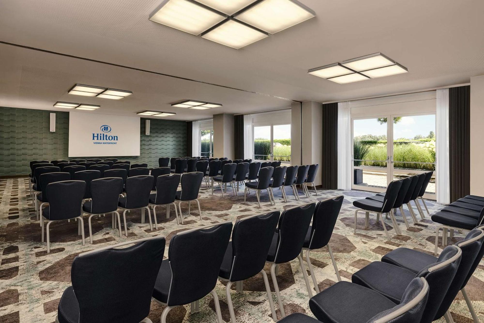 Hilton Vienna Waterfront Hotel Luaran gambar
