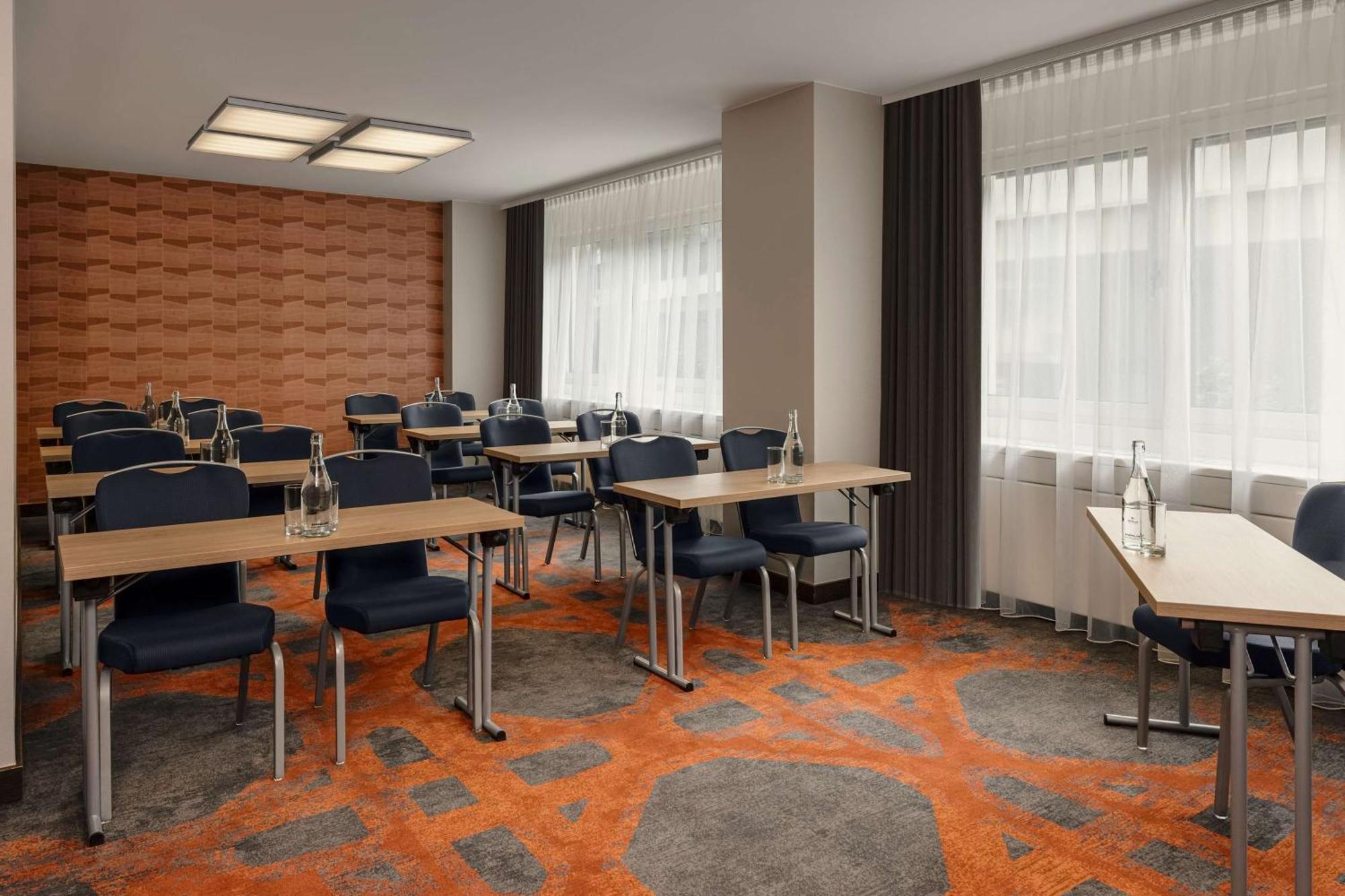 Hilton Vienna Waterfront Hotel Luaran gambar